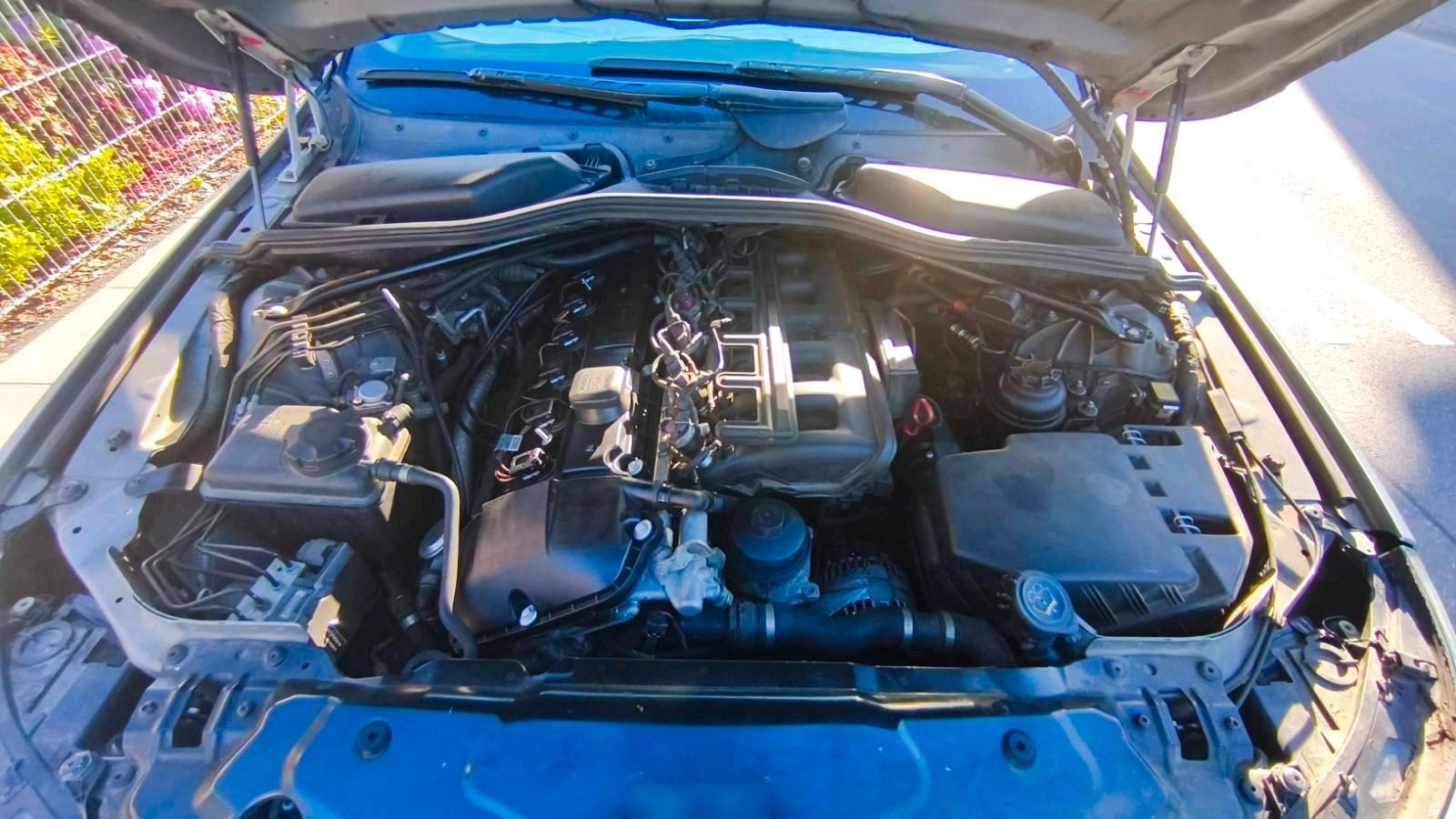 BMW 525 2004 — photo 7