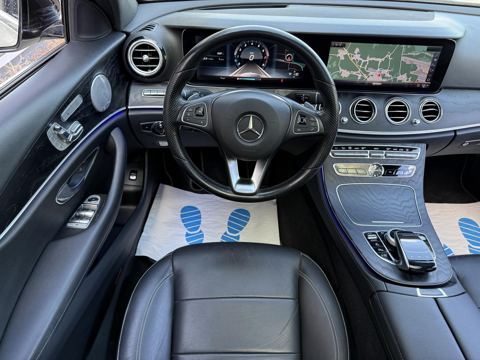 Mercedes-Benz E 400 4Matic AMG *MULTIBEAM*PANO*360°*