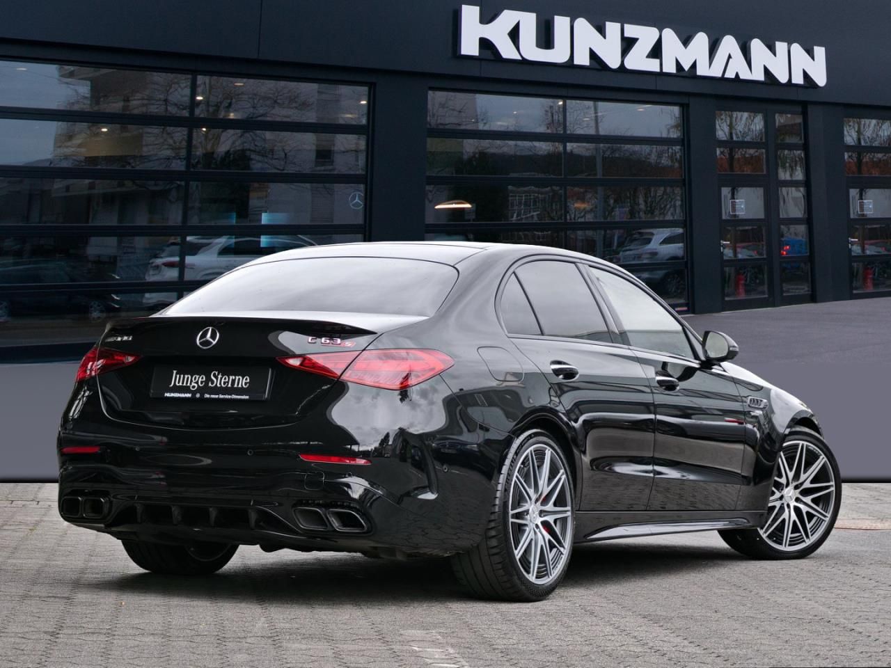Mercedes-Benz C 63 AMG S E PERFORMANCE Night Panorama 360° HUD foto 3