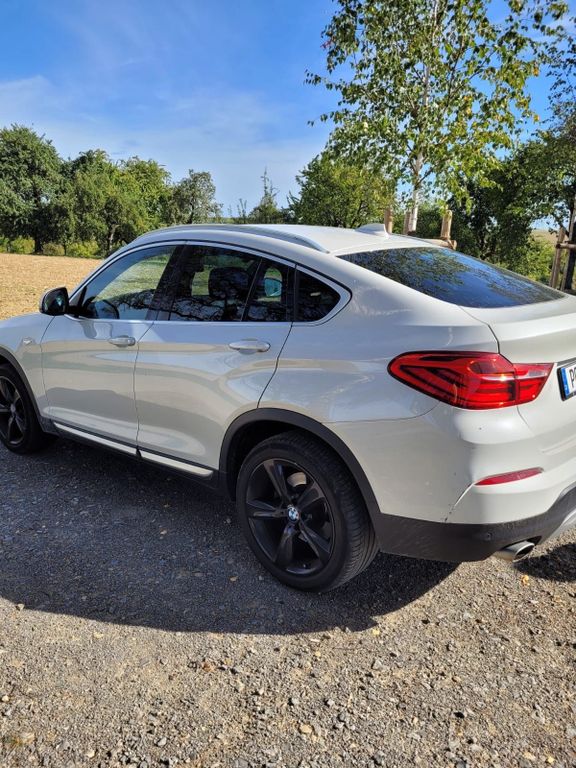 Image of BMW X4