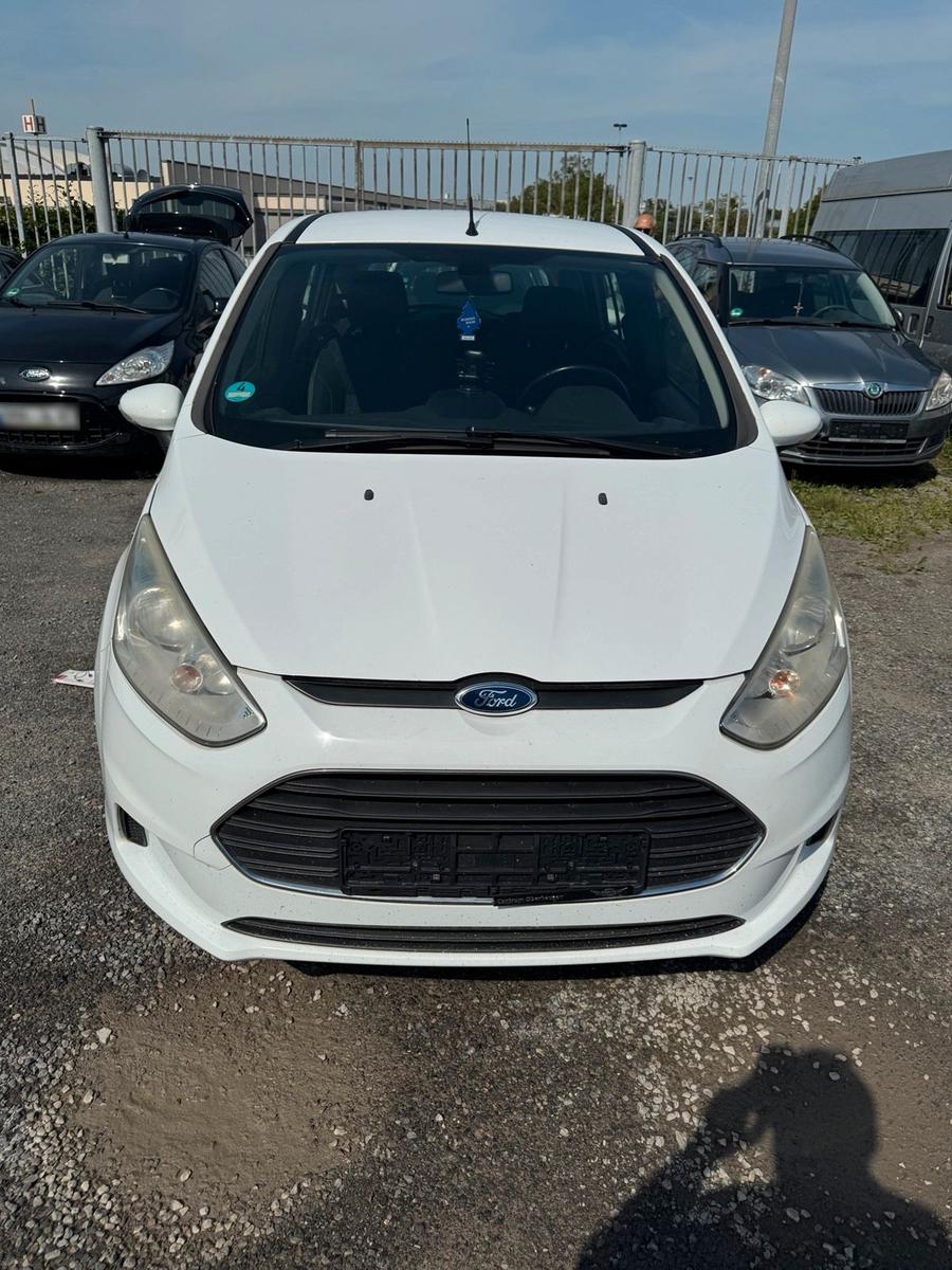 Ford B-MAX 2013 — interior