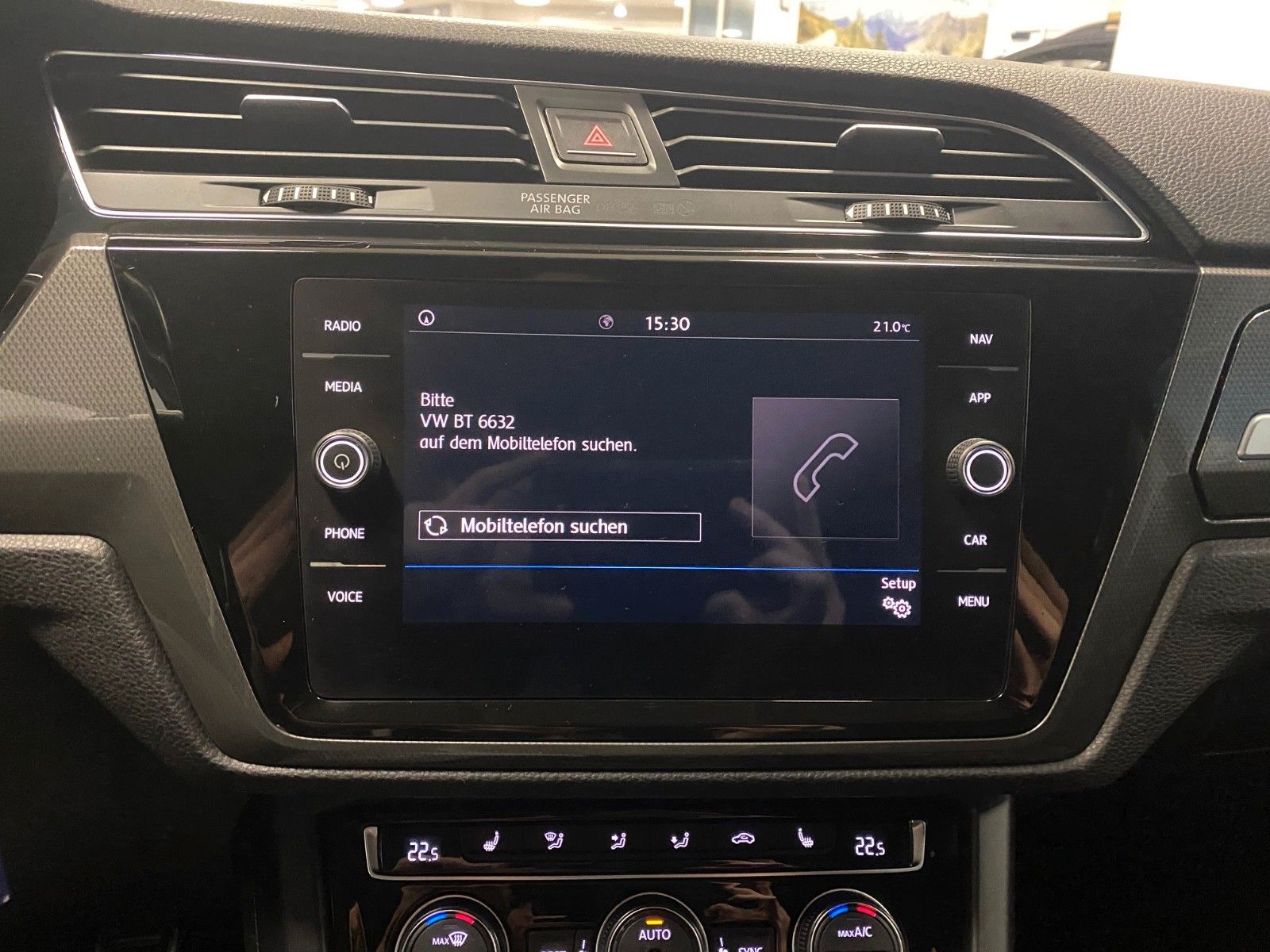 Fahrzeugabbildung Volkswagen Touran 1.5 TSI JOIN+NAVI+AHK schwenk+KAMERA+ACC+