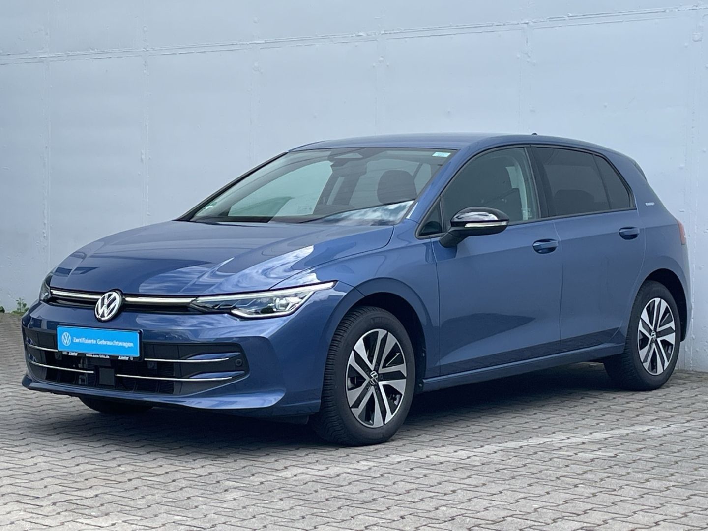 Golf VIII 1.5 eTSI DSG Energy AHK/ACC/Navi/LED P
