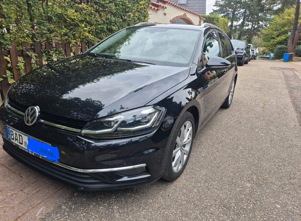 Image of Volkswagen Golf
