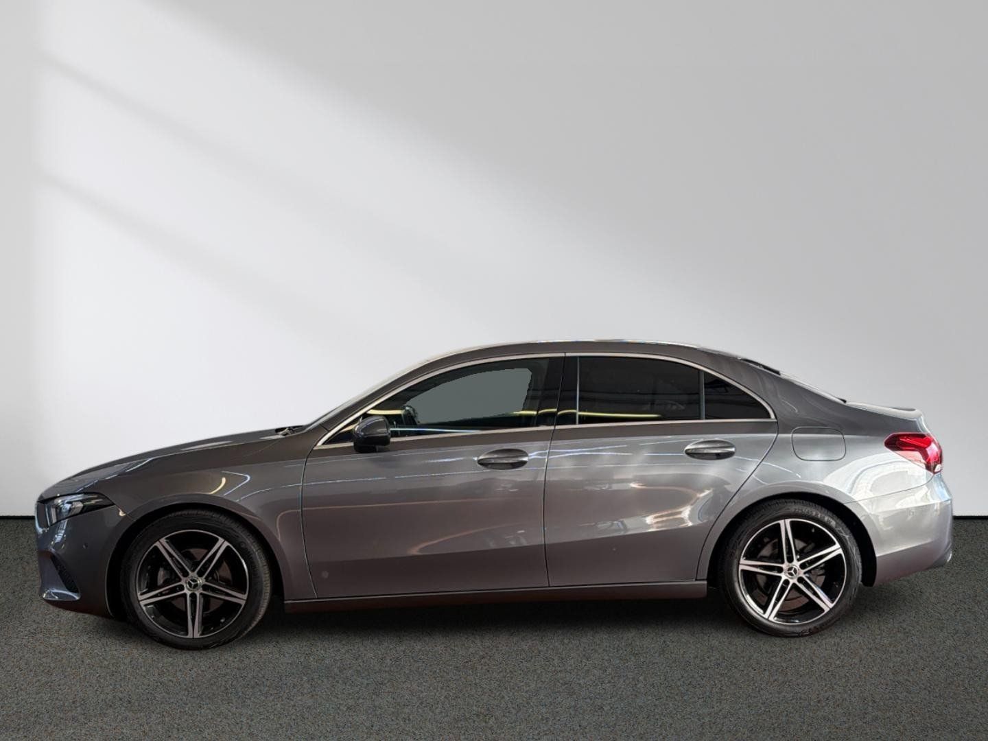 Mercedes-Benz A 200 d 4M Limousine Progressive Kamera LED AHK foto 3