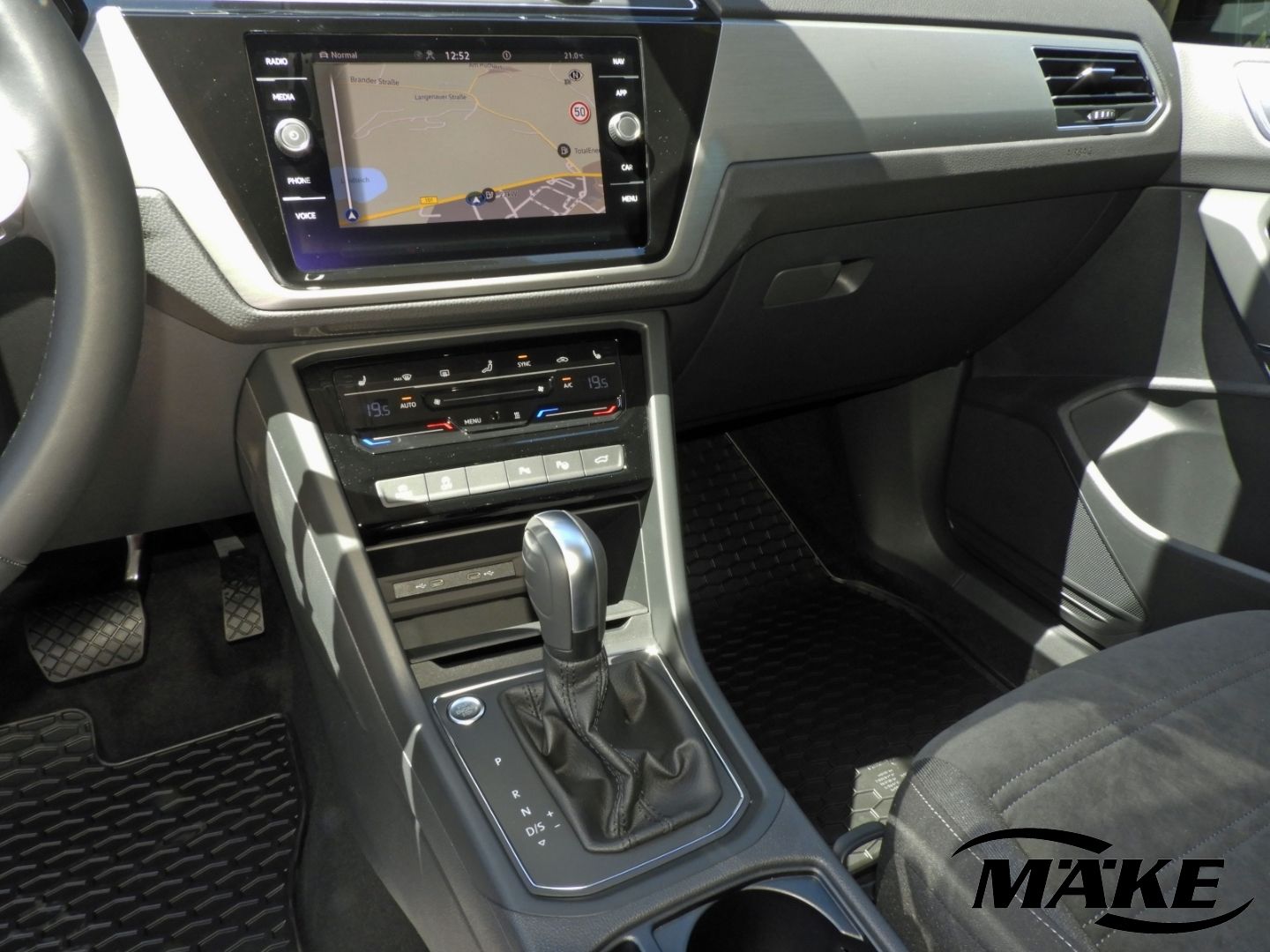 Touran Comfortline 2.0 TDI DSG 5-Si. AHZV STDHZG