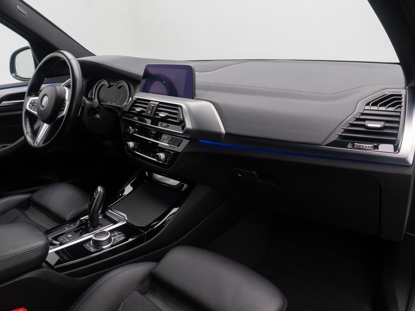 Fahrzeugabbildung BMW X3 xD20d M SPORT HUD DAB Kamera AHK Alarm 20Zoll