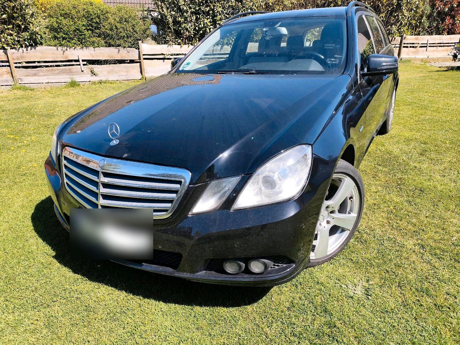 Mercedes-Benz 220, 2010