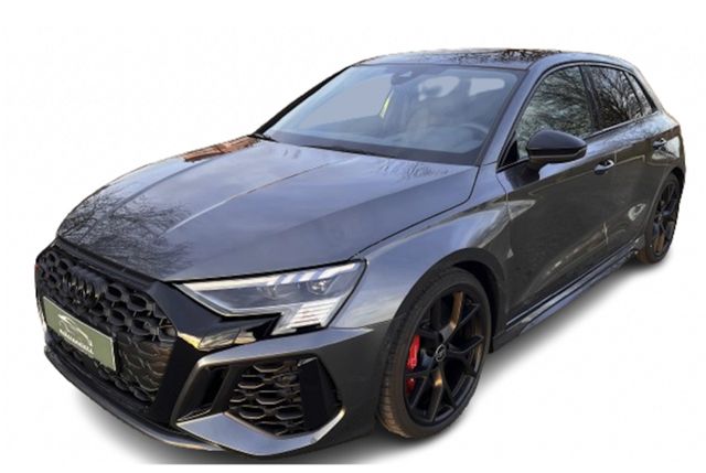 Audi RS3 2.5 TFSI S tronic quattro Sportback -17%