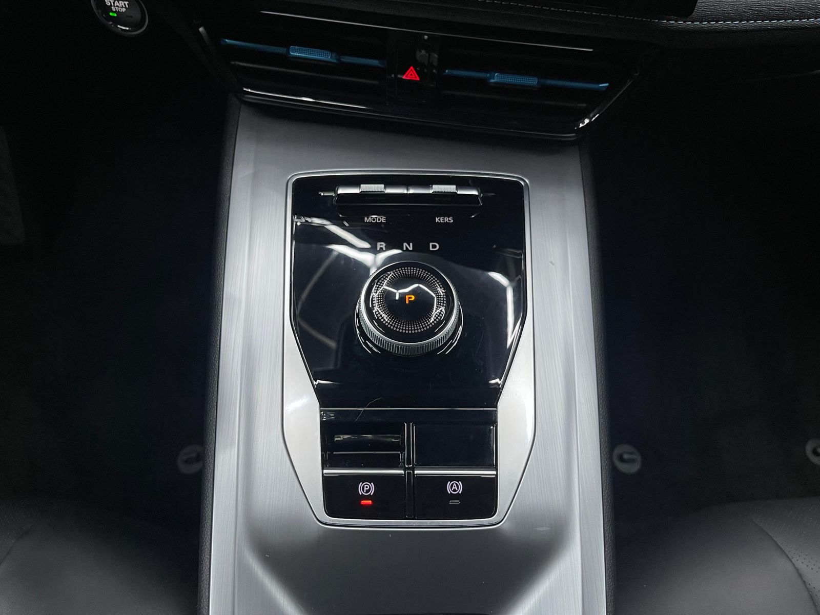 Fahrzeugabbildung MG MG5 51 KWH Luxury NAVI+LED+SHZ+DAB+ACC+360°+DAB+