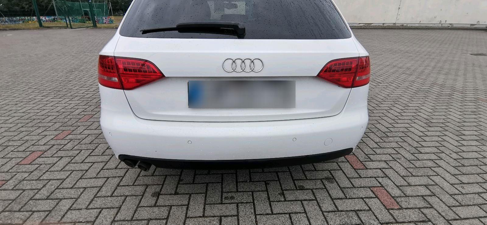 Audi A4 2010 — engine 143 HP (105kW)