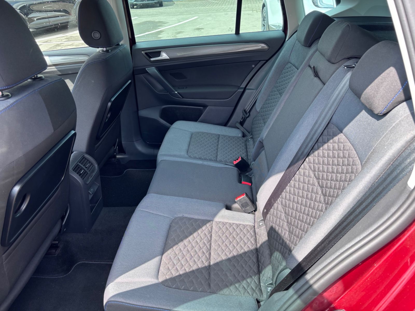 Fahrzeugabbildung Volkswagen Golf Sportsvan VII Join