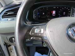 VW Tiguan Allspace 2.0 TDI Highl 4M R-Line Pano AHK VW Tiguan Allspace 2.0 TDI Highl 4M R-Line Pano AHK