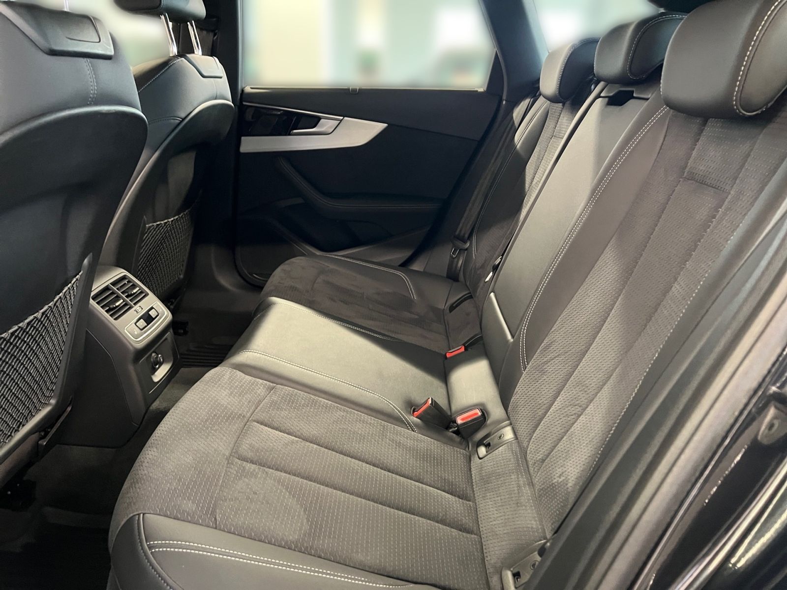 Audi A4 - Bild 10
