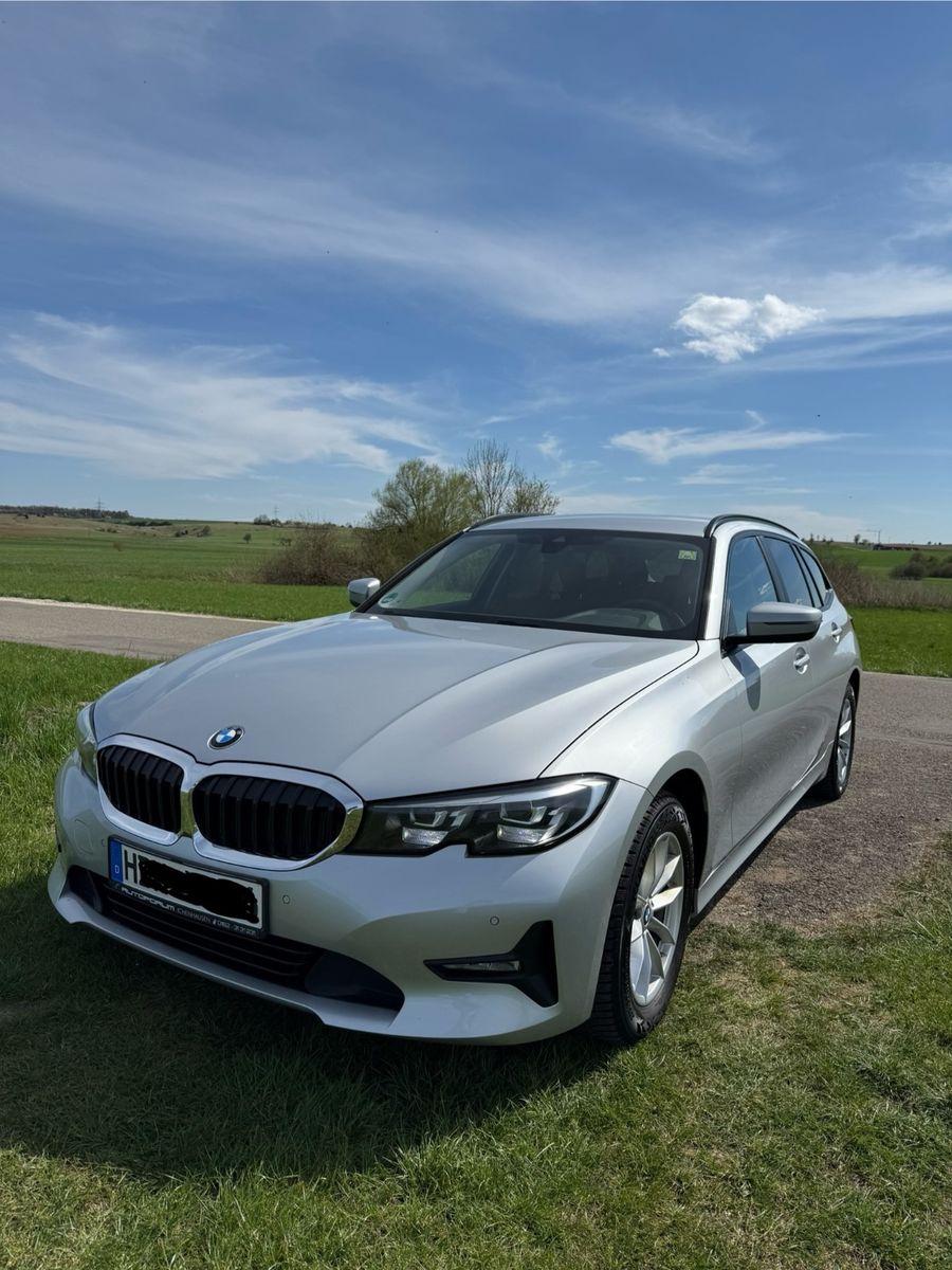 BMW 320d Touring Sport Line Automatik Sport Line