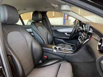 Mercedes-Benz C180 CGI Limousine Avantgarde*NAVI*LED*TEILLEDER