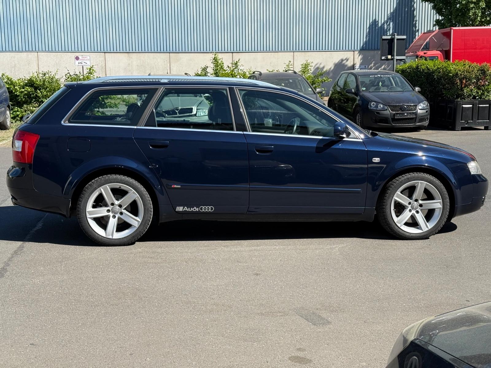 Audi A4 2004 — photo 5
