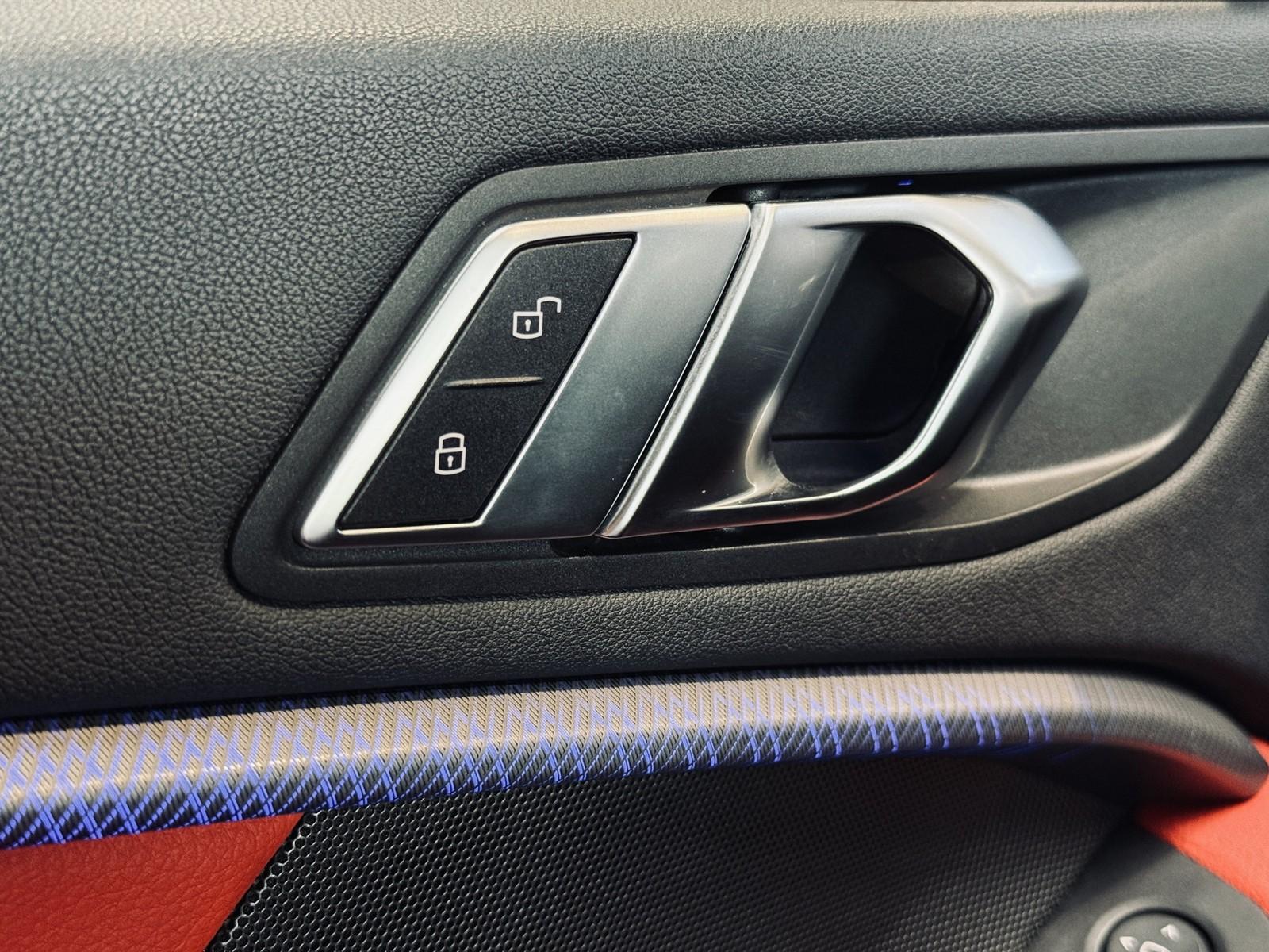 BMW M235i PERFORMANCE |H&K|PANO|M-SPORTSITZE DAKOTA|