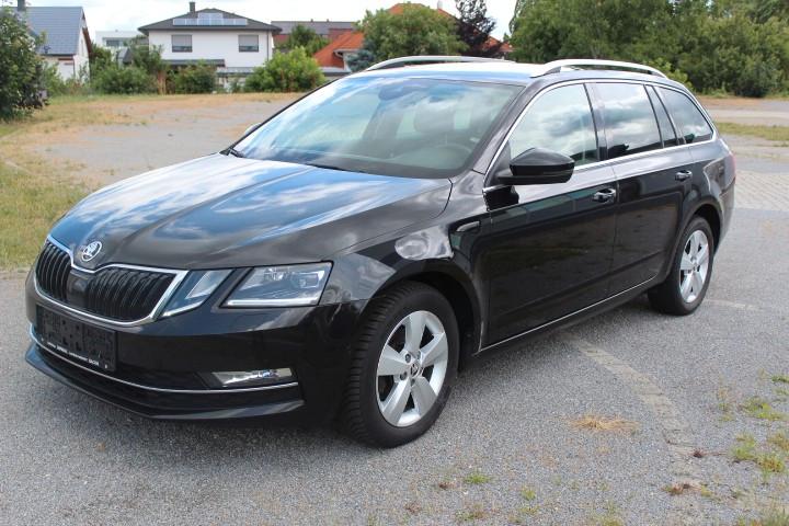 Skoda Octavia Com. 2.0TDI Xen  Navi AH El H DSG Cam