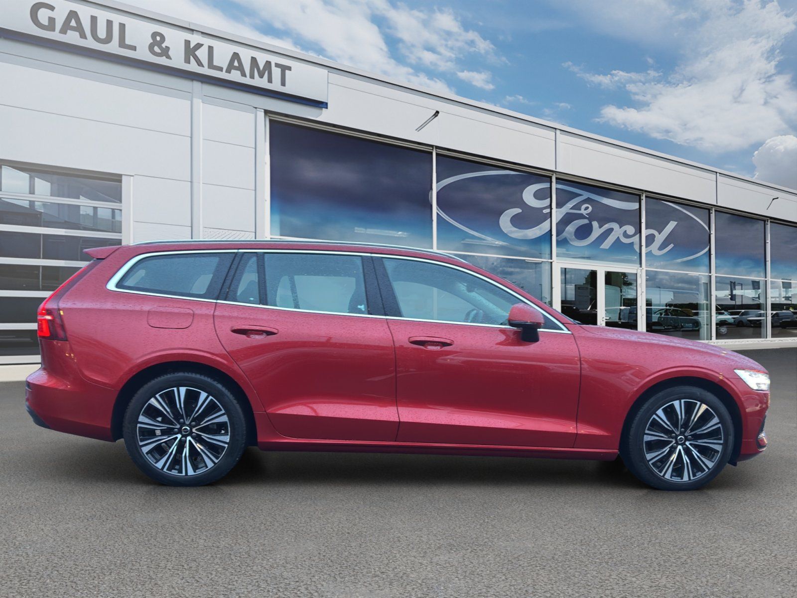 Fahrzeugabbildung Volvo V60 Ultimate Bright