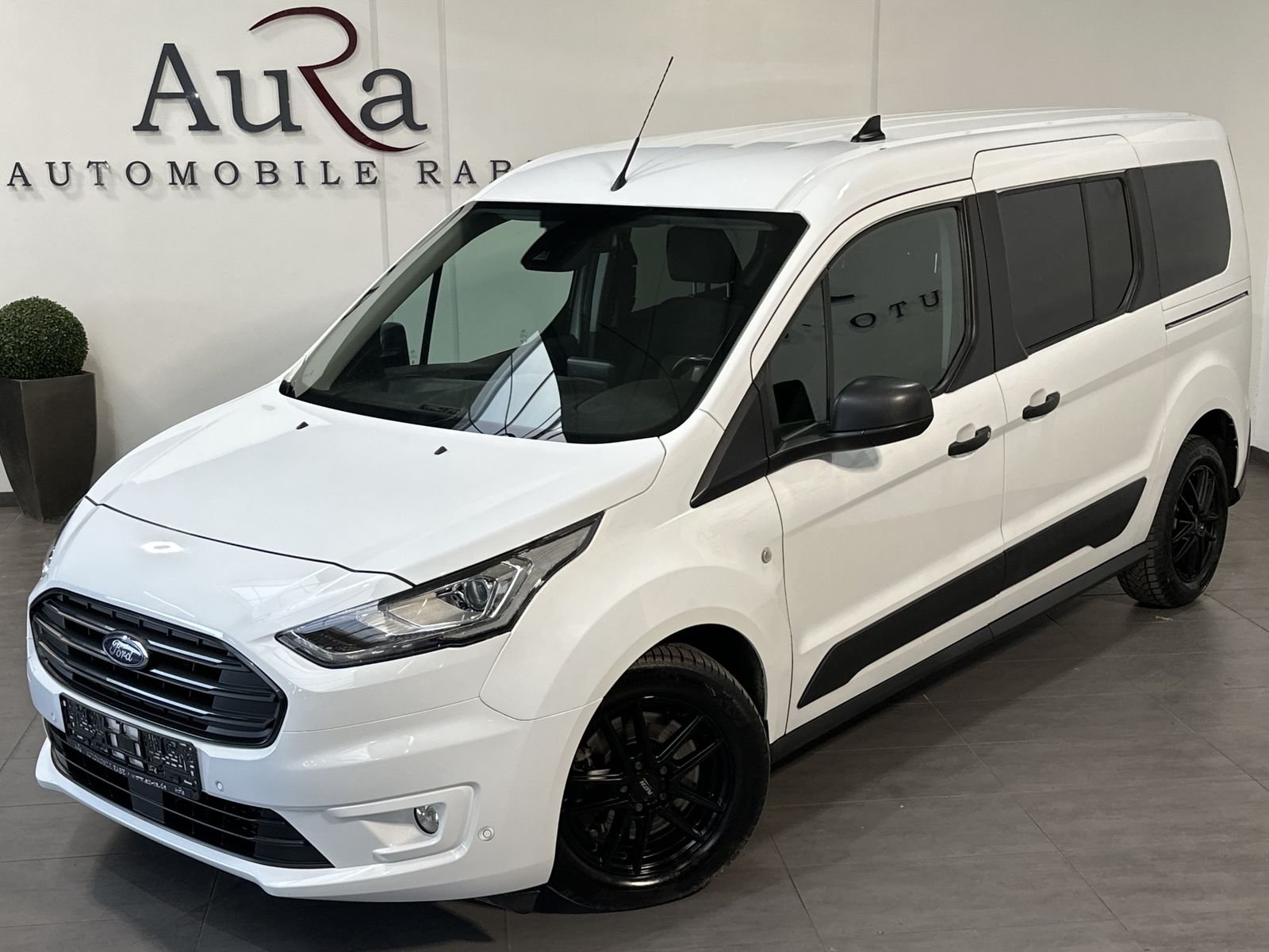 Fahrzeugabbildung Ford Transit Connect 240 Lang L2H1 Aut. NAV+XEN+KAMER