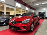Renault Clio IV Grandtour Limited*TÜV NEU*SOUND*TEMP*NAV - Renault Clio in Stuttgart