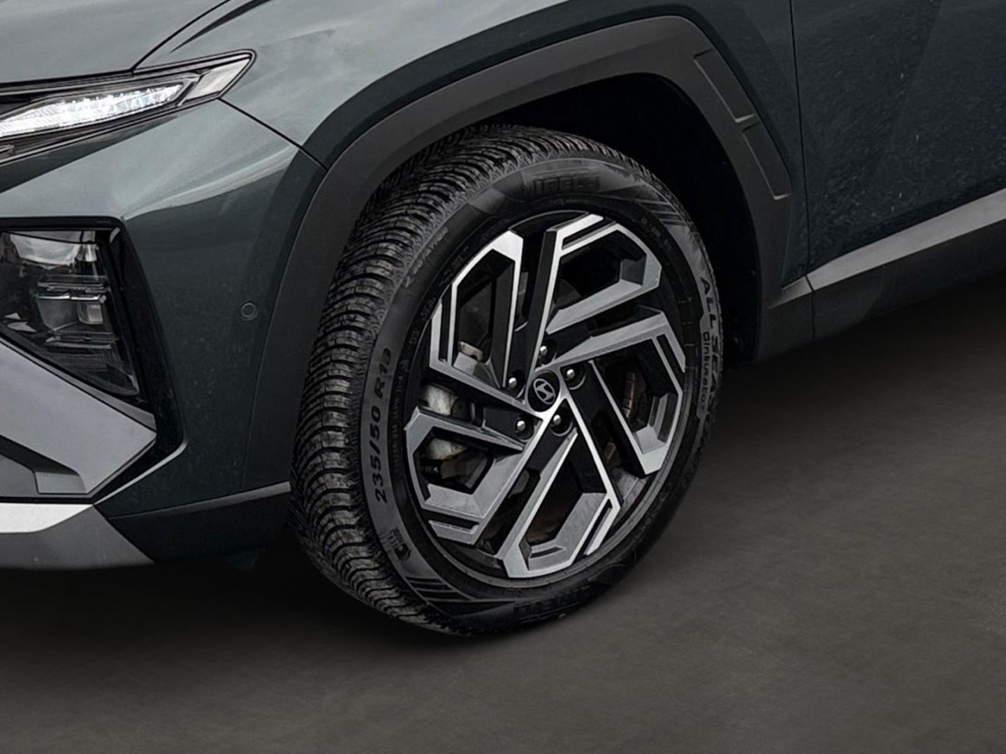 Fahrzeugabbildung Hyundai Tucson 1.6T 4WD Plug-In Hybrid Prime Panorama