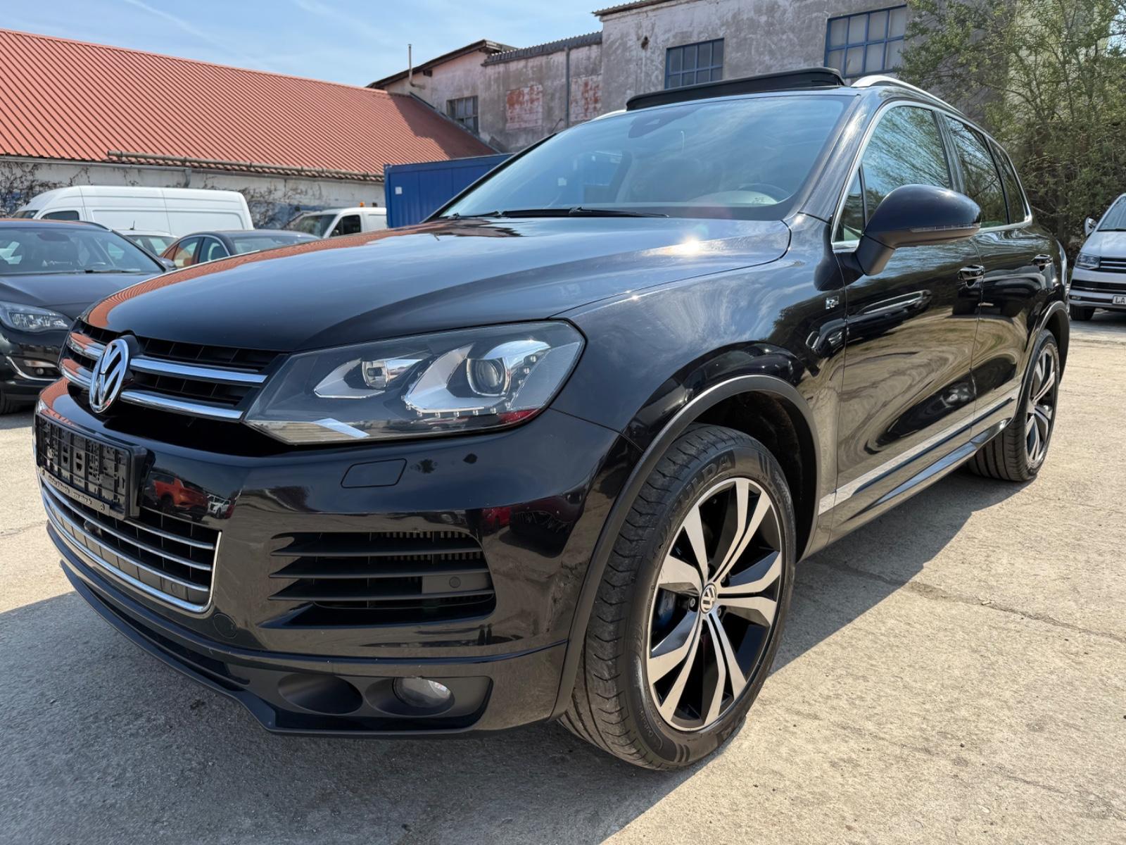 Volkswagen Touareg V6 3.0 TDI R-LINE*PANO*VOLL_AUSSTATTUNG*