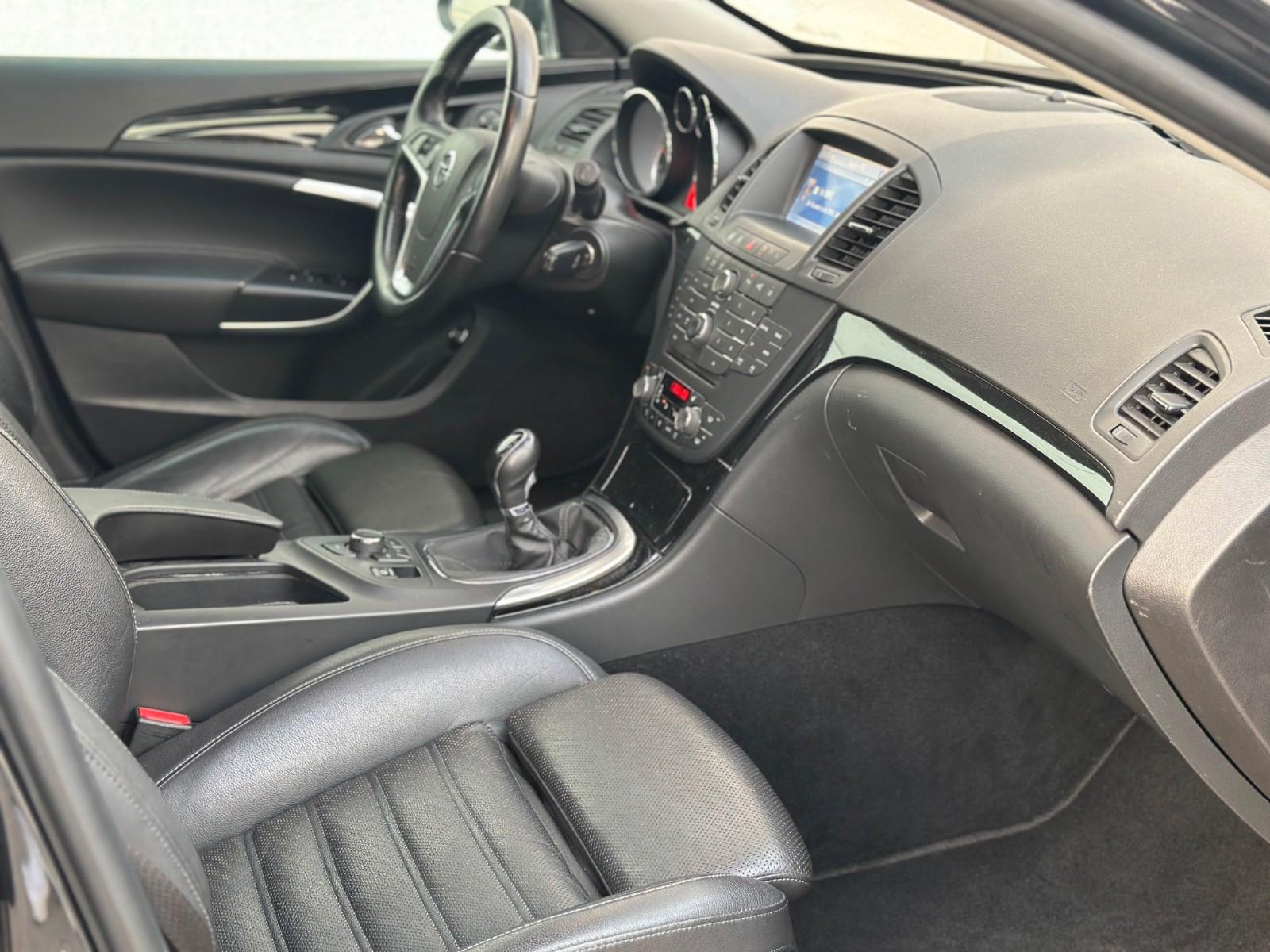 Opel Insignia 2013 — photo 13