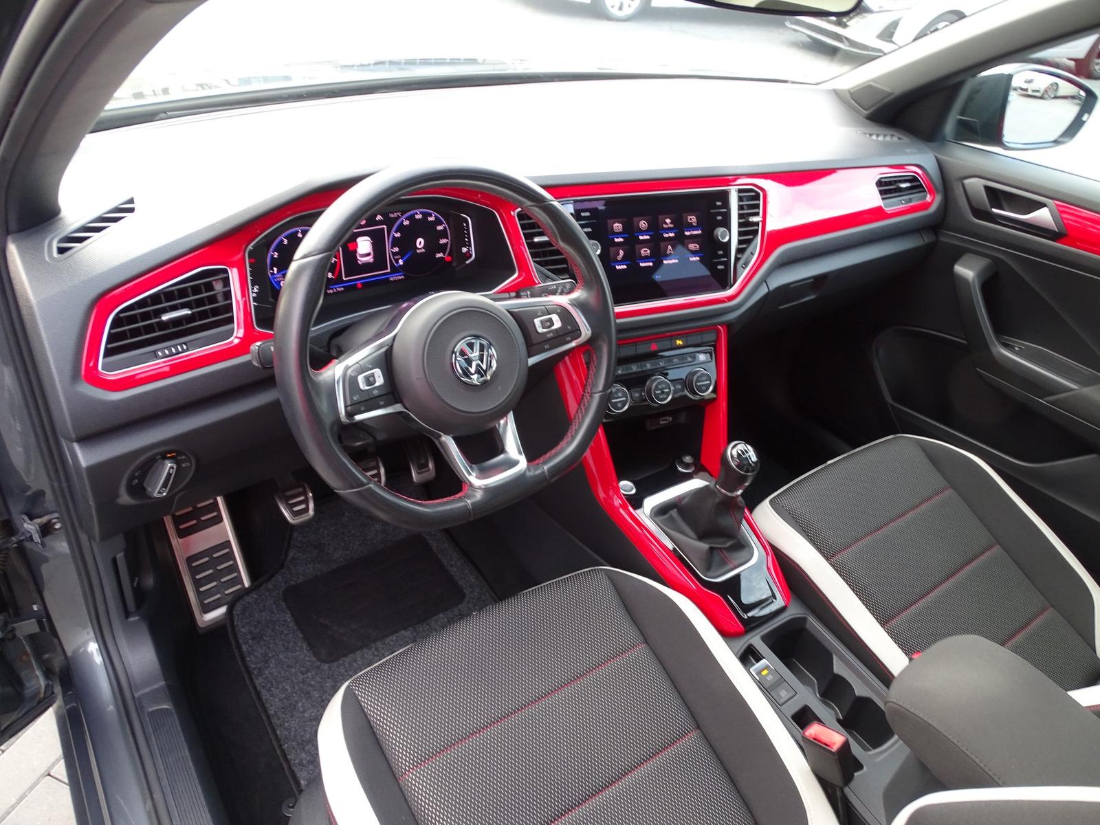 Volkswagen T-Roc 1.5 TSI Sport LED Navi ACC Panorama PDC