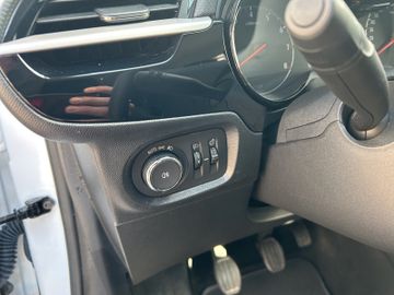Fotografie 14 des Opel Corsa 1.2 55kW Edition Allwetterreifen Klima BT