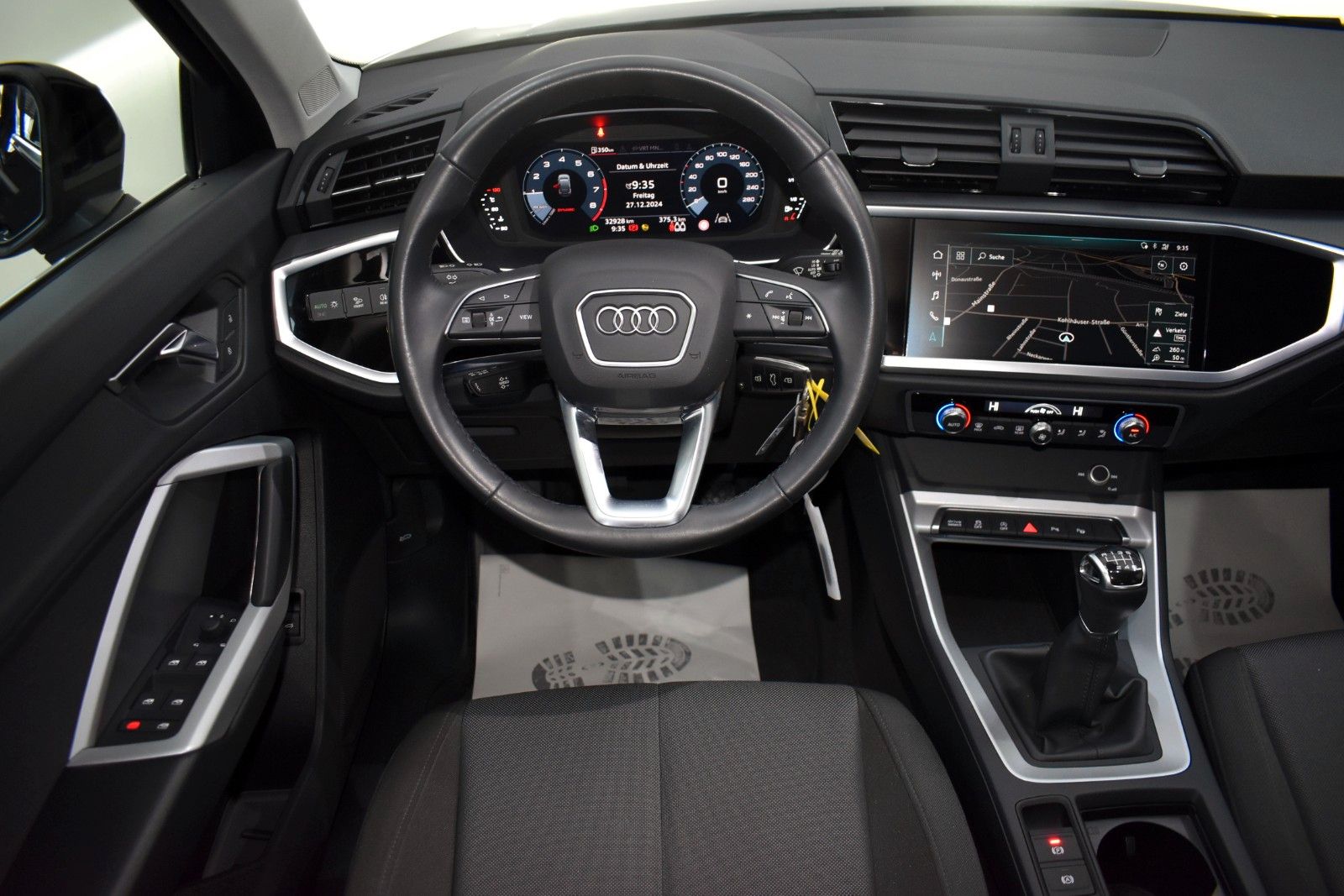 Fahrzeugabbildung Audi Q3 Sportback 35 TFSI S line,Navi,LED,Carplay