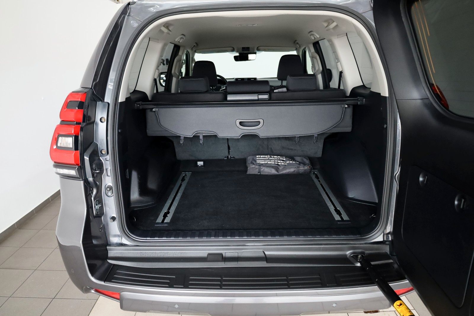 Fahrzeugabbildung Toyota Land Cruiser Comfort,Kamera,LED, CarPlay,SH