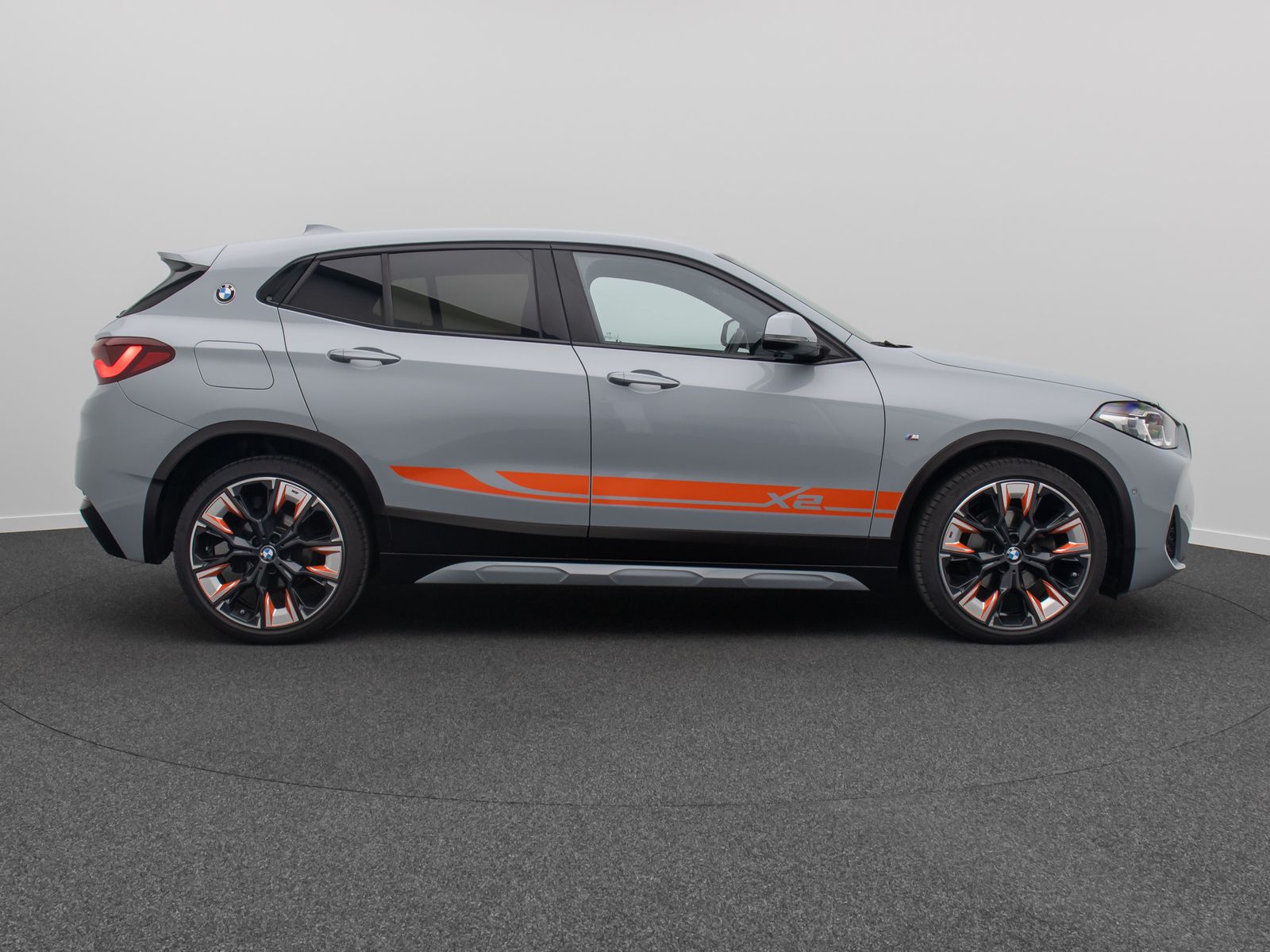 Fahrzeugabbildung BMW X2 sD18i M Sport X Kamera H/K HUD DAB Alarm 20"