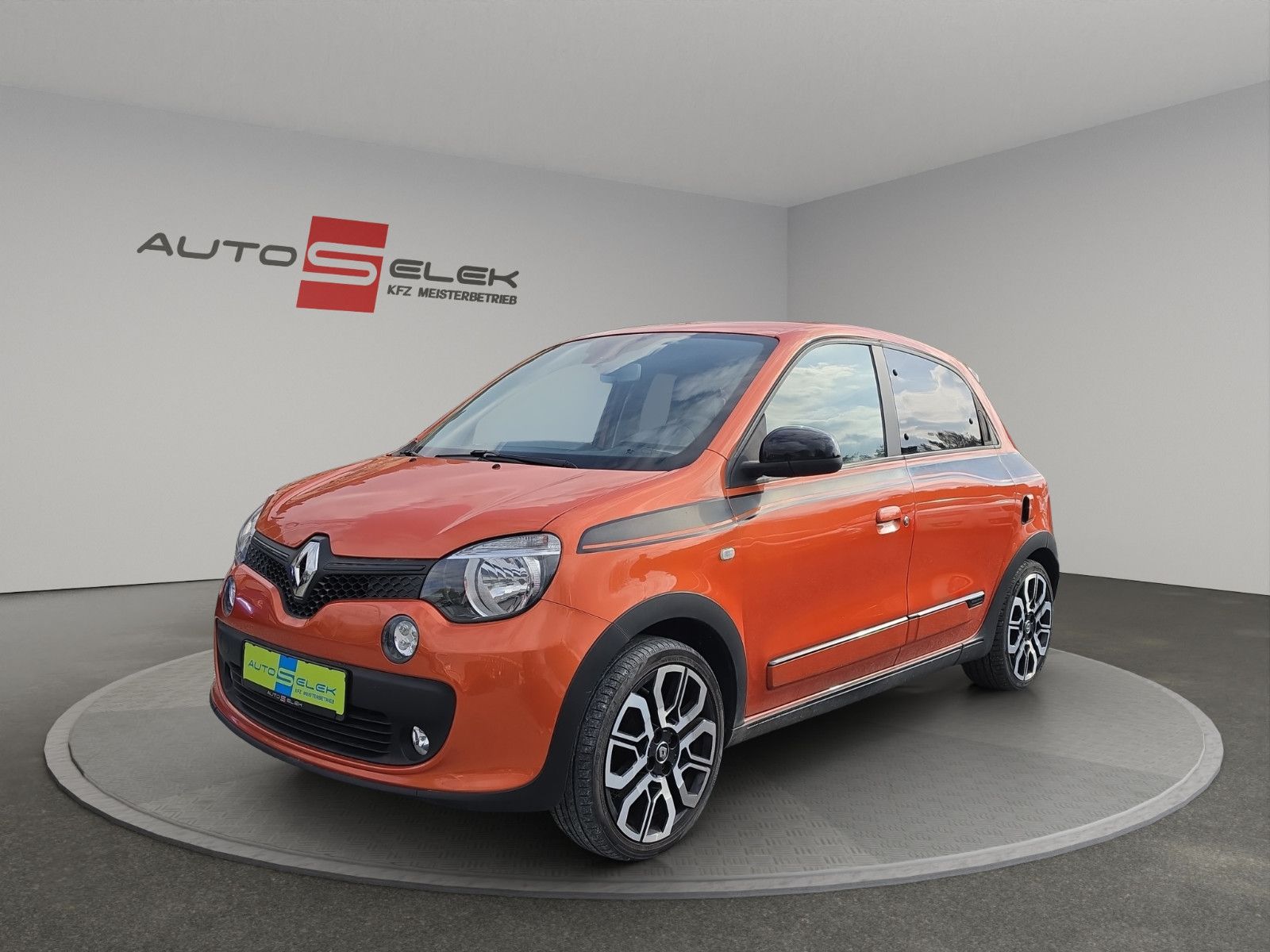 Fahrzeugabbildung Renault Twingo GT Tempomat SHZ PDC TÜV NEU