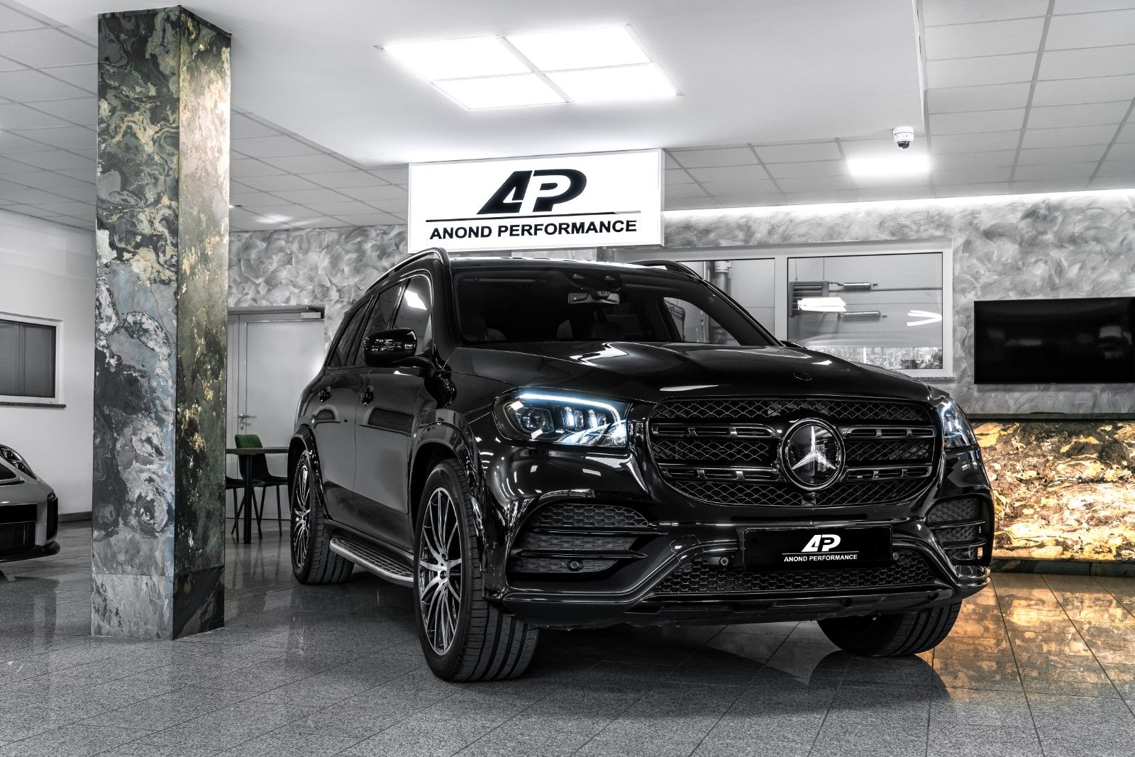 MERCEDES-BENZ GLS 580 4Matic BURM/360/HUD/7/AIRMATIC/