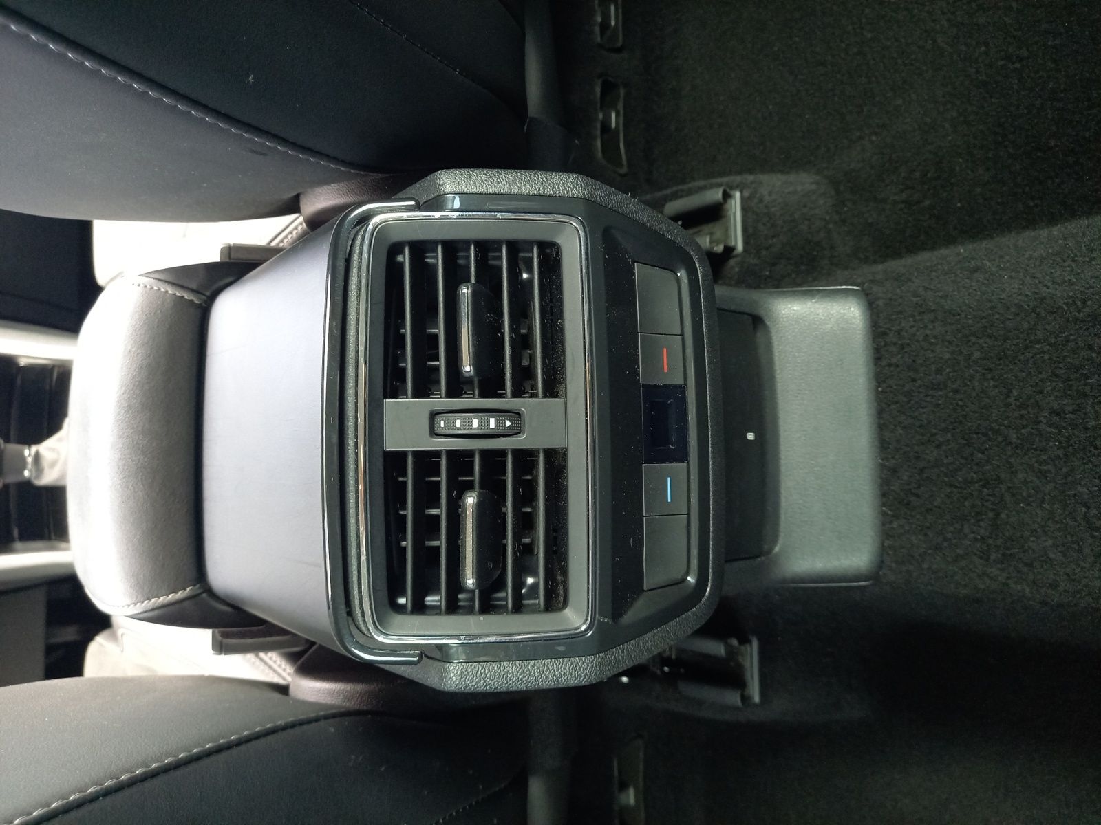 Fahrzeugabbildung SKODA Kodiaq Style 2.0 TDI  4x4 DSG AHZ LED NAVI