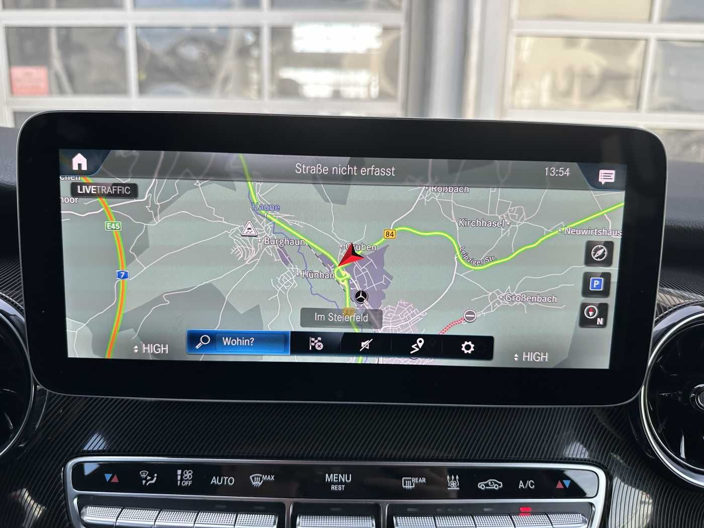 Fahrzeugabbildung Mercedes-Benz V 300 d EDITION 4MATIC DISTRONIC AHK LED Kamera