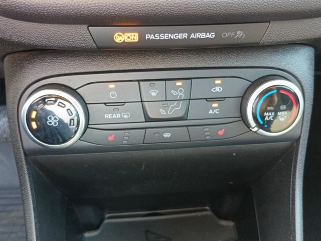 Ford Fiesta Titanium *KLIMA* *RÜCKFAHRKAMERA* *FRONTS