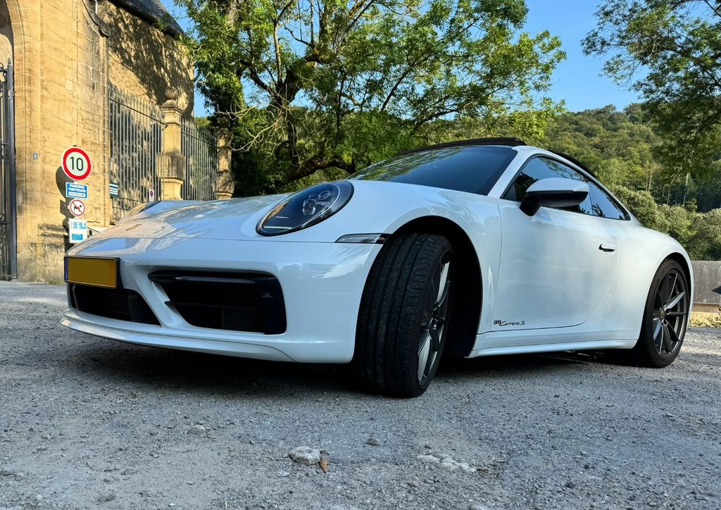 Porsche 992