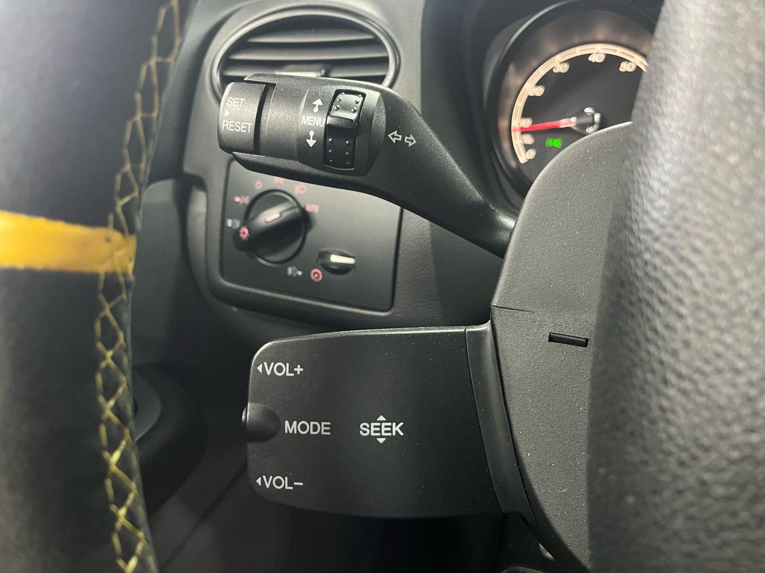 FORD FOCUS ST 2.5L - 226 CV -  RECARO - BVM - PACK SPORT - CARNET D'ENTRETIEN