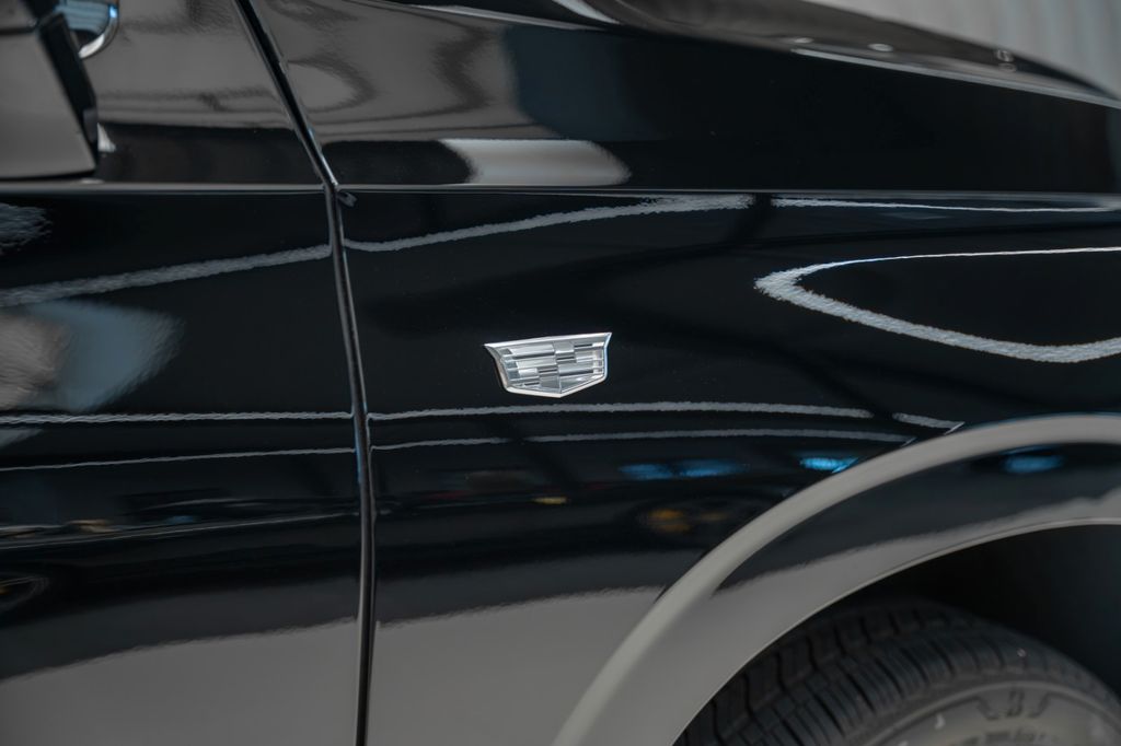 Escalade 2026 4WD SPORT PLATNIUM BLACK/BEIGE - Bild 10