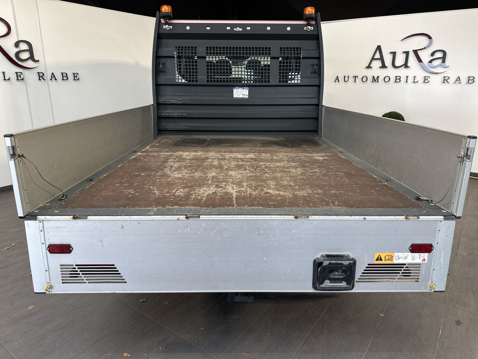 Fahrzeugabbildung Ford Transit 350 L3 DoKa NAV+AHK+CARPLAY+DAB+TEMPOMAT