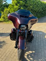 Harley-Davidson Street Glide CVO 117 Black Forest limitiert ! - Offers matching your search criteria