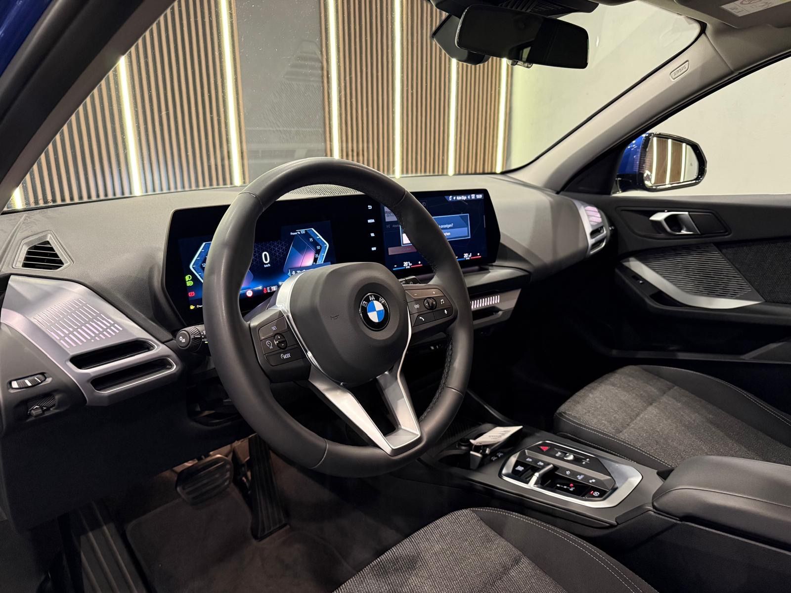 BMW 120i *M-PACKET*LED*NAVI*RFK*UNFALLFREI* foto 11