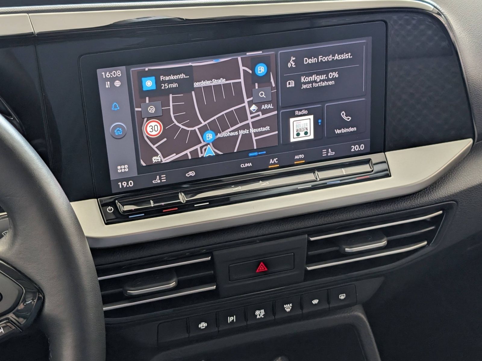 FORD Tourneo Connect Grand Limited 2.0l EcoBlue LED – Bild 17