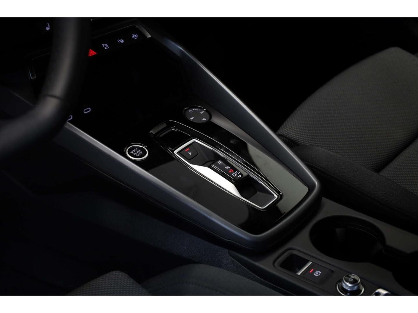 Audi A3 Limousine 30 TFSI S line NAV/RFK/ACC/LED+, миниатюра 18