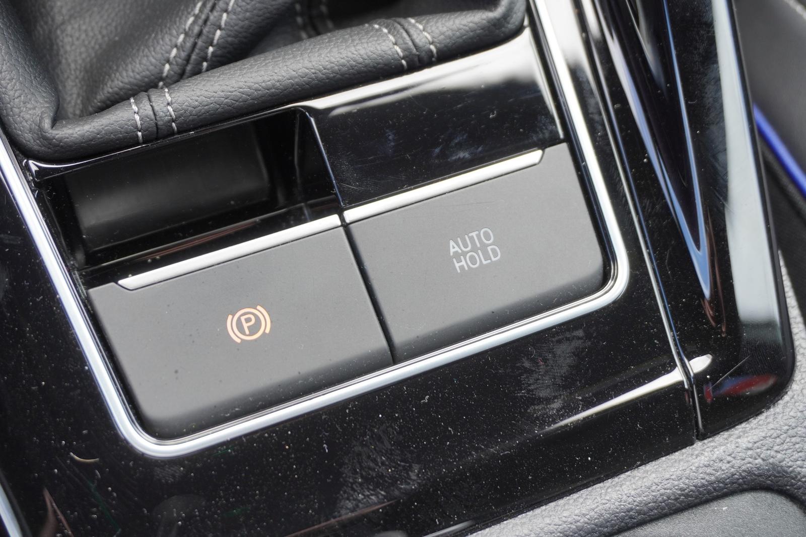 Volkswagen Golf VIII 1.5 TSI R-Line LED App-Connect Kamera, миниатюра 23