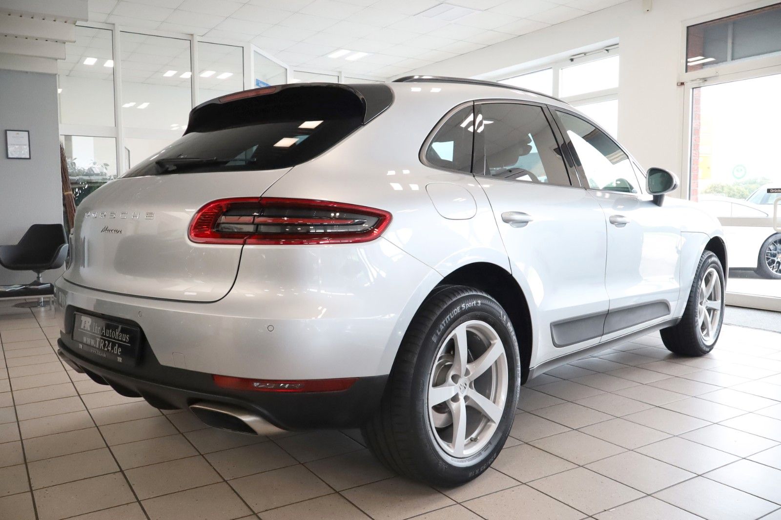 Fahrzeugabbildung Porsche Macan PDK Panorama, Xenon, Kamera