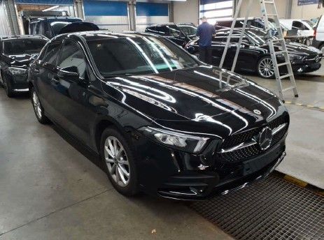 Fahrzeugabbildung Mercedes-Benz A 250e AMG+Pano+RKamera+Ambiente+Night